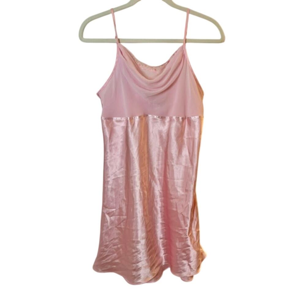 Y2K Vintage 1990s Delicates Women's Sz M Satin and Chiffon in Light Pink